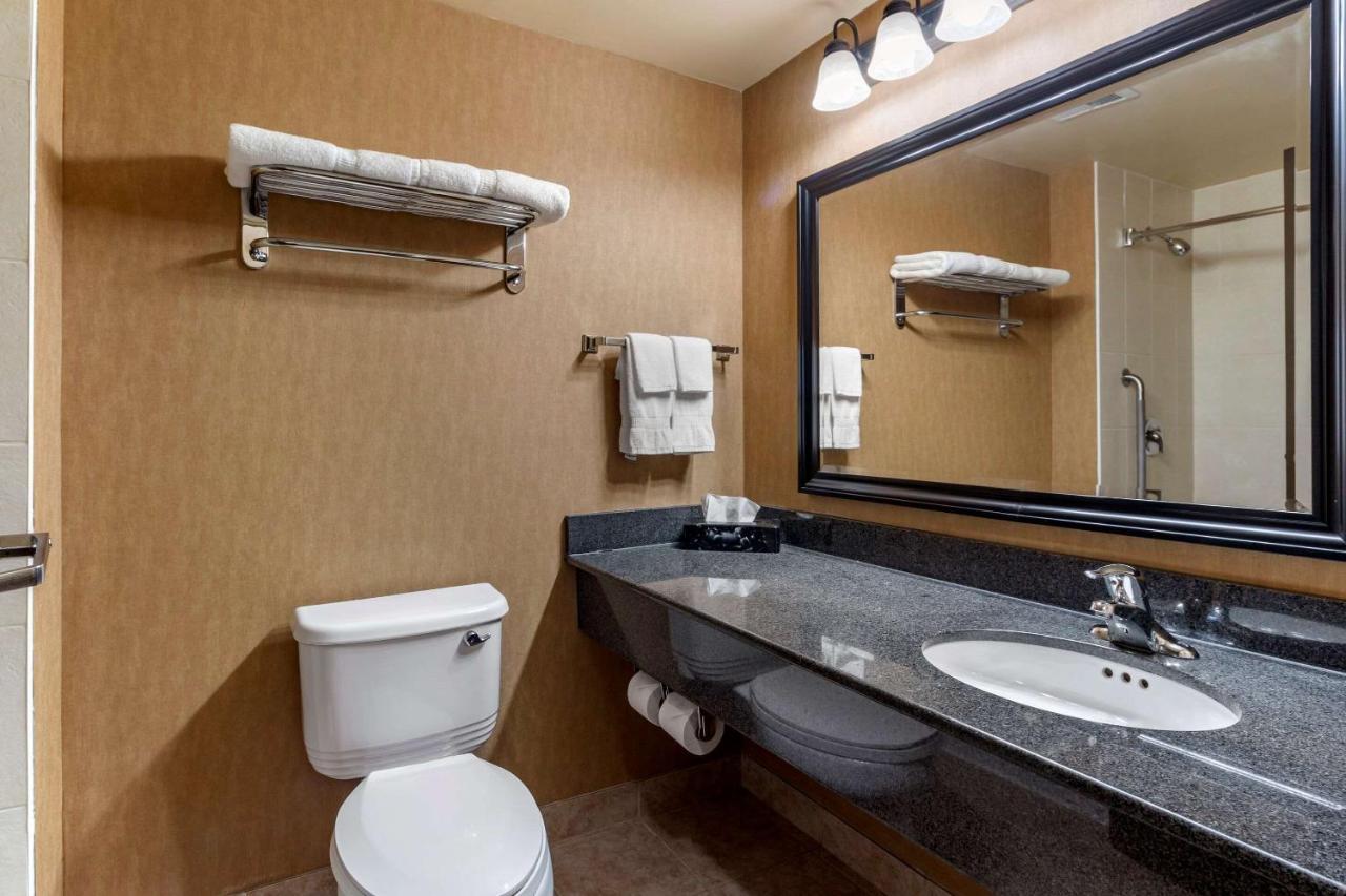Comfort Inn Sturgeon Falls Extérieur photo